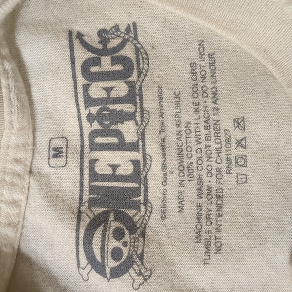 One Piece Portgas D Ace Graphic  Crean T-shirt men's size Medium - Picture 6 of 9